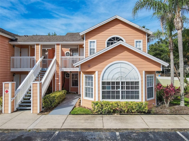 8704 Knightsbridge Ct Unit B, Kissimmee, FL 34747 - view of property featuring stairway
