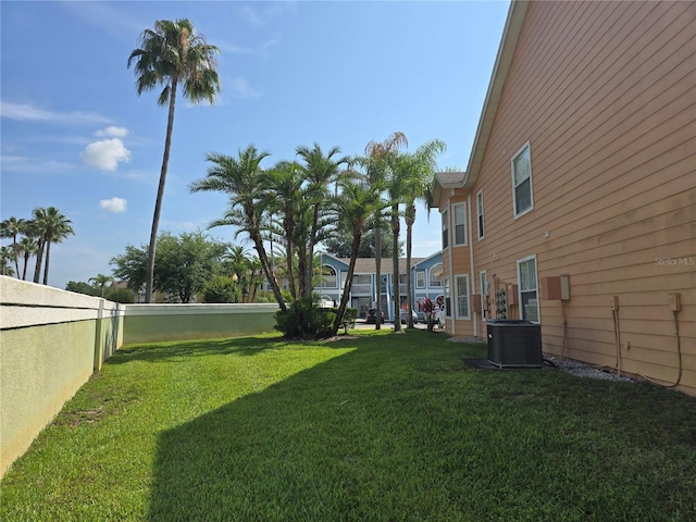 8704 Knightsbridge Ct Unit B, Kissimmee, FL 34747 - view of yard with central air condition unit