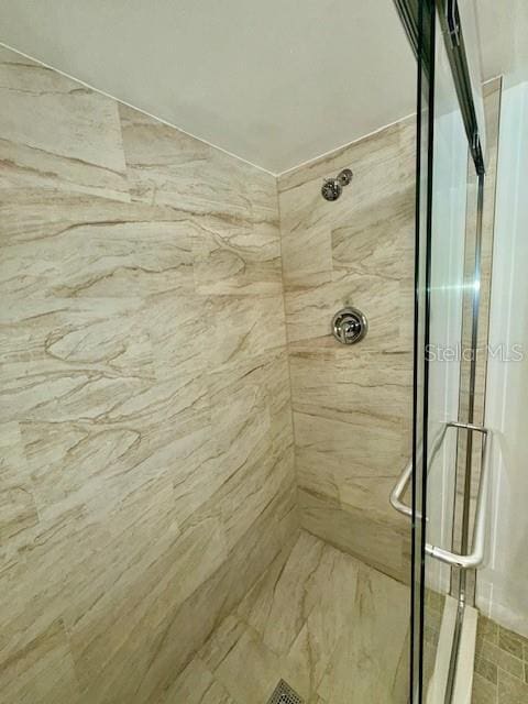 5269 Vineland Rd Unit 101, Orlando, FL 32811 - full bathroom with a shower stall