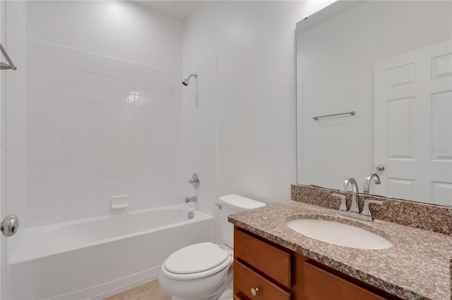 3953 Baja Dr, Saint Cloud, FL 34772 - bathroom with toilet, vanity, and bathing tub / shower combination