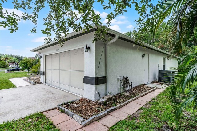 2888 Middleton Cir, Kissimmee, FL 34743 - view of garage