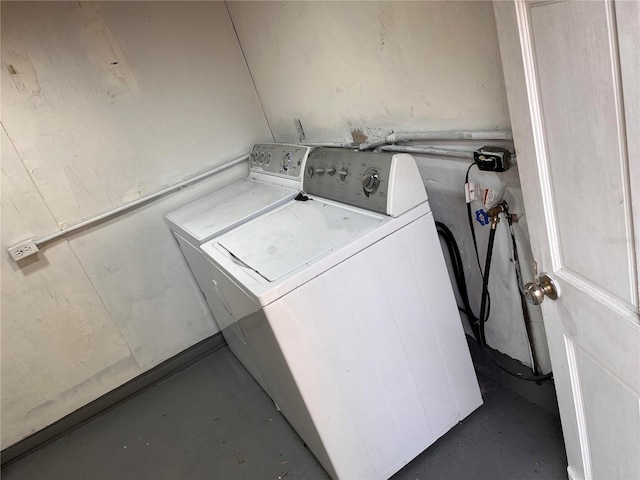 1834 28th Ave N, Saint Petersburg, FL 33713 - washroom featuring washer and dryer