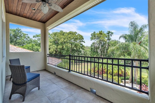 9729 Lake Hugh Dr, Gotha, FL 34734 - balcony with ceiling fan