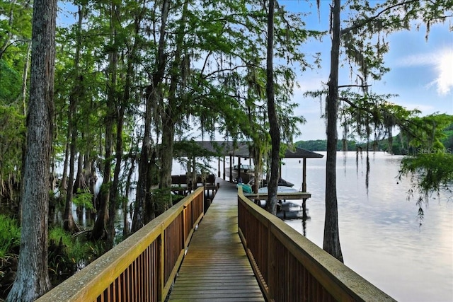 1550 Bluewater Run, Chuluota, FL 32766 - dock area featuring a water view and boat lift