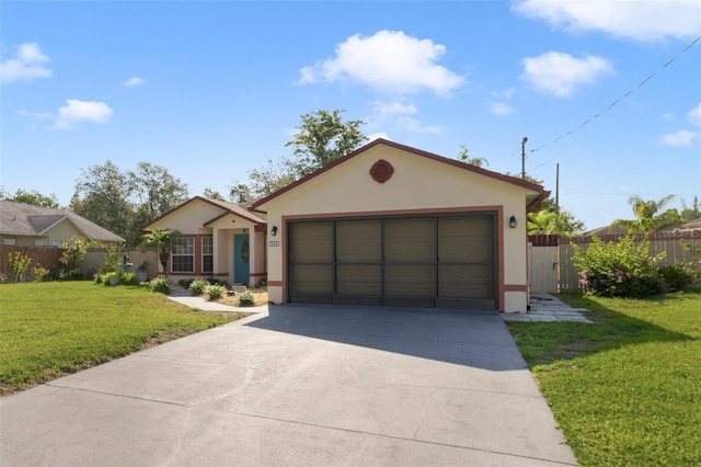 925 S Dean Cir, Deltona, FL 32738 - ranch-style home featuring stucco siding, a garage, and concrete driveway