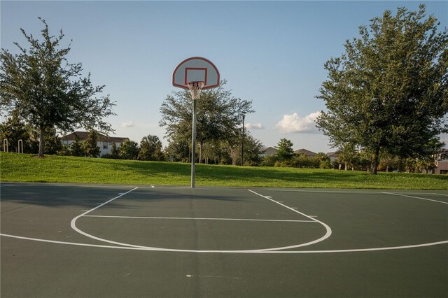 1836 Sandy Park Trl, Kissimmee, FL 34747 - view of basketball court featuring community basketball court and a yard