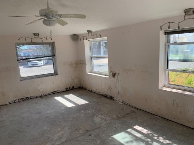 365 145th Ave E, Madeira Beach, FL 33708 - empty room featuring a ceiling fan