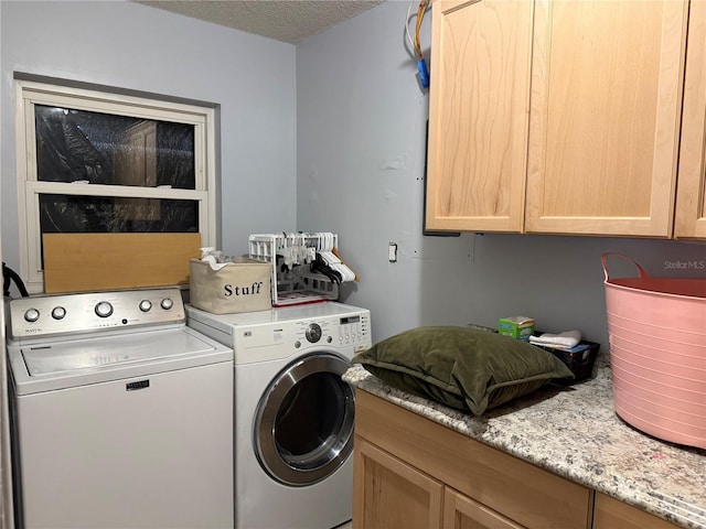 11314 Huggins St, Leesburg, FL 34788 - laundry area with cabinet space, washer and dryer, and a textured ceiling