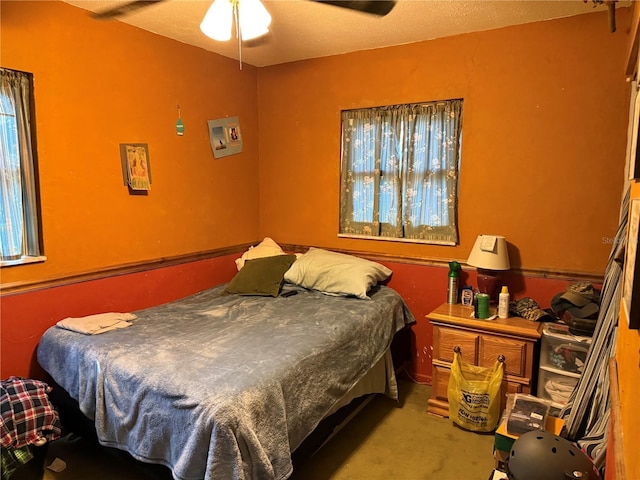 11314 Huggins St, Leesburg, FL 34788 - carpeted bedroom with ceiling fan