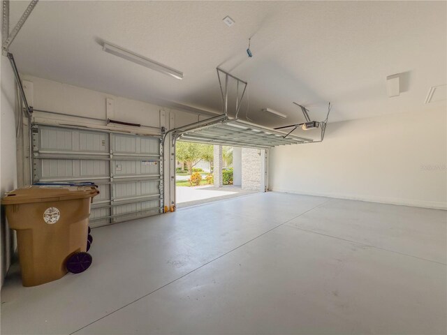 4632 Egg Harbor Dr, Kissimmee, FL 34746 - garage with a garage door opener