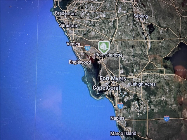 27512 San Carlos Dr, Punta Gorda, FL 33983