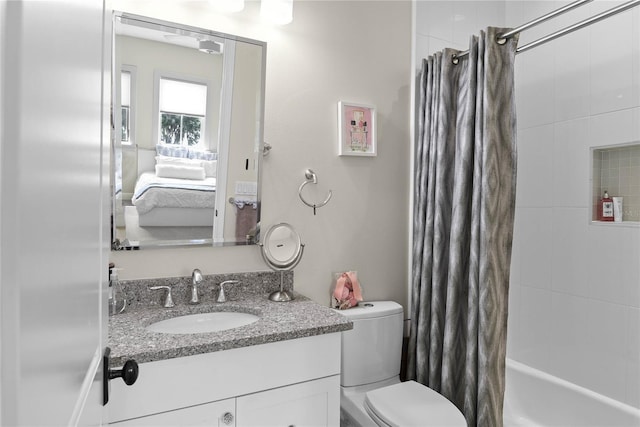 1112 Preserve Point Dr, Winter Park, FL 32789 - ensuite bathroom featuring vanity, toilet, and shower / bath combo with shower curtain