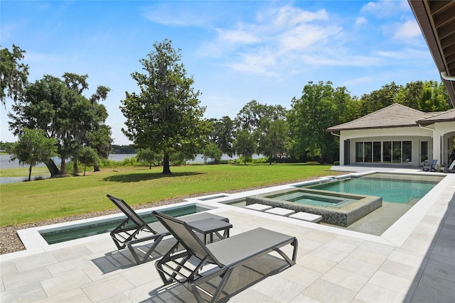 1112 Preserve Point Dr, Winter Park, FL 32789 - view of pool featuring a patio area, a lawn, and a pool with connected hot tub
