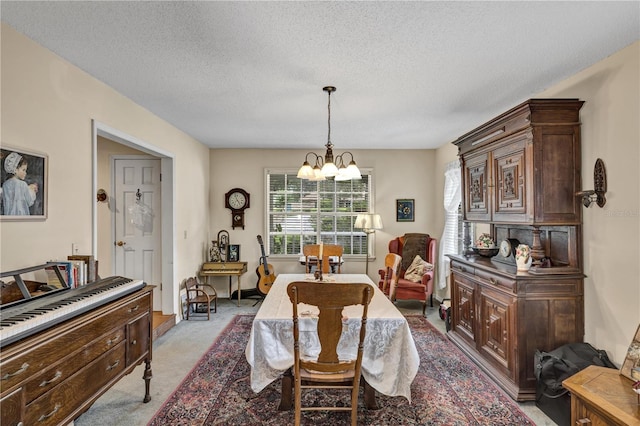2132 Palm Vista Dr, Apopka, FL 32712 - dining room with a chandelier, light colored carpet, and a textured ceiling