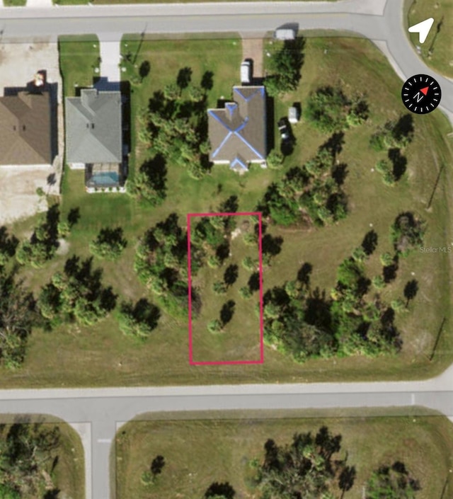 142 April Rd, Rotonda West, FL 33947