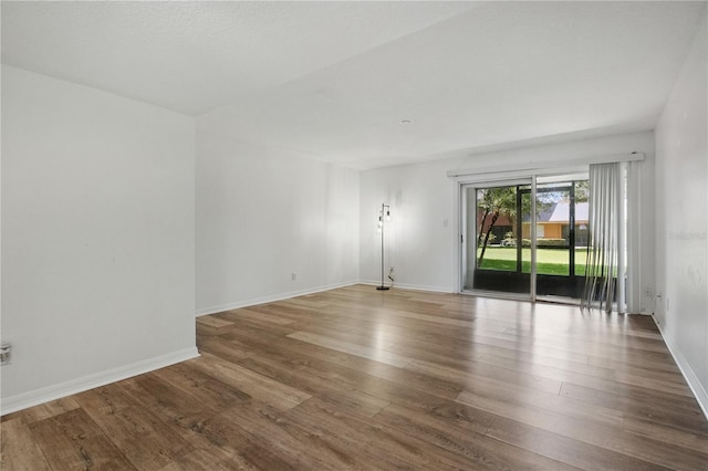 4952 Tangerine Ave Unit 4952, Winter Park, FL 32792 - unfurnished room featuring wood finished floors and baseboards