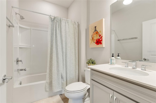 2793 Nature View Rd, Saint Cloud, FL 34771 - bathroom with vanity, toilet, and shower / bath combination with curtain