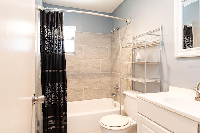 2822 Fulford St, Deltona, FL 32738 - bathroom with shower / bath combination with curtain and vanity