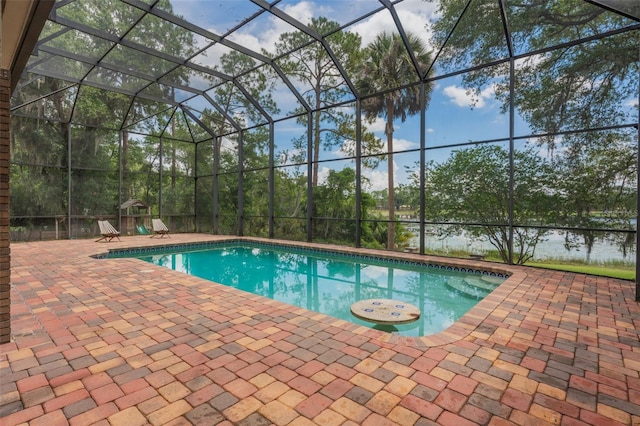 120 E Greentree Ln, Lake Mary, FL 32746 - swimming pool with a patio and glass enclosure