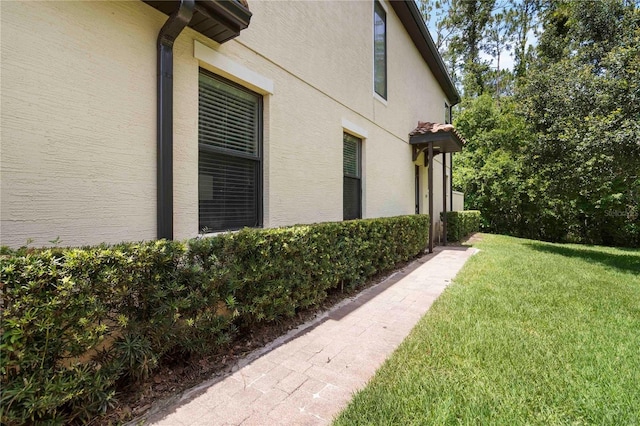 8219 Roseville Blvd, Davenport, FL 33896 - view of grassy yard