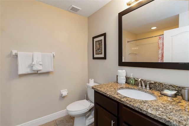 8219 Roseville Blvd, Davenport, FL 33896 - full bathroom with vanity, tile patterned flooring, toilet, curtained shower, and baseboards
