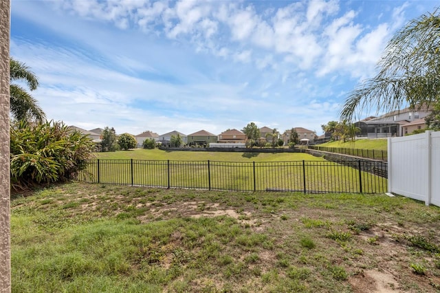 126 San Carlo Rd, Davenport, FL 33896 - view of yard featuring a residential view