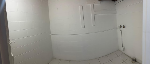 510 Cranes Way Unit 302, Altamonte Springs, FL 32701 - bathroom with tile patterned flooring and concrete block wall