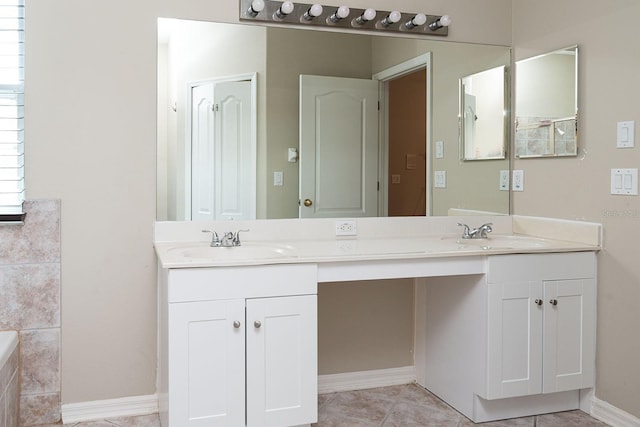 1322 Reagans Reserve Blvd, Apopka, FL 32712 - full bath with double vanity and baseboards