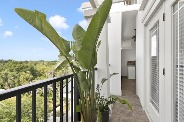 2305 Edgewater Dr Unit 1613, Orlando, FL 32804 - view of balcony