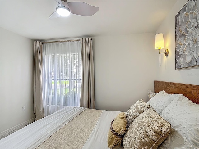 620 Wood Dr, Kissimmee, FL 34759 - bedroom with a ceiling fan