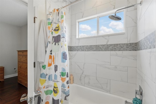 8418 Via Bella Notte, Orlando, FL 32836 - full bath featuring shower / bathtub combination with curtain and wood finished floors