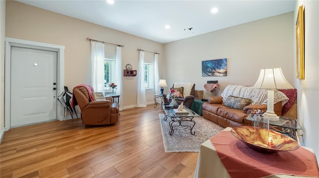 287 Hilltop Dr, Longwood, FL 32750 - living room with light wood-style floors, recessed lighting, and baseboards