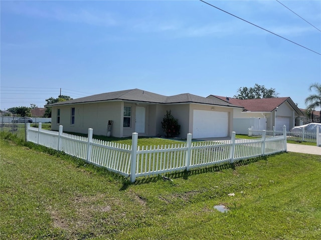 909 San Paulo Way, Kissimmee, FL 34758 - single story home with a garage and concrete driveway