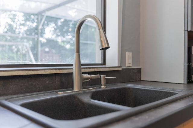 1343 Charlotte St, Altamonte Springs, FL 32701 - kitchen view of a sink