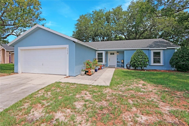 5032 Timber Ridge Trl, Ocoee, FL 34761 - ranch-style house with a garage, stucco siding, driveway, a front yard, and roof with shingles