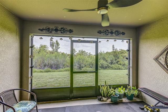 322 Annabelle Way, Davenport, FL 33837 - unfurnished sunroom with ceiling fan