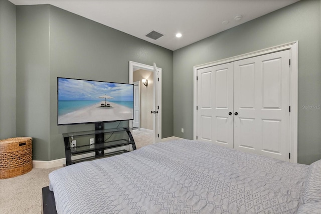1010 Juliette Blvd, Mount Dora, FL 32757 - carpeted bedroom featuring baseboards, a closet, and recessed lighting