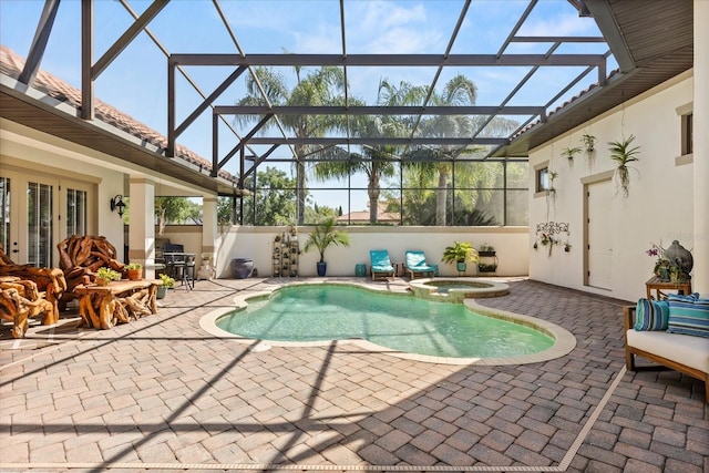 1010 Juliette Blvd, Mount Dora, FL 32757 - view of pool with a patio, a lanai, and a pool with connected hot tub