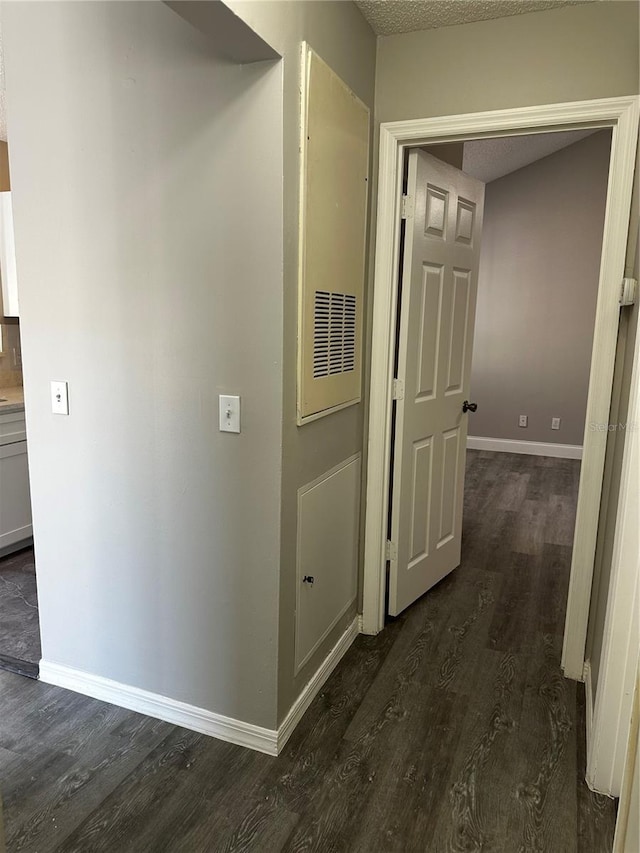 652 Roaring Dr Unit 234, Altamonte Springs, FL 32714 - hallway featuring dark wood-style floors and baseboards