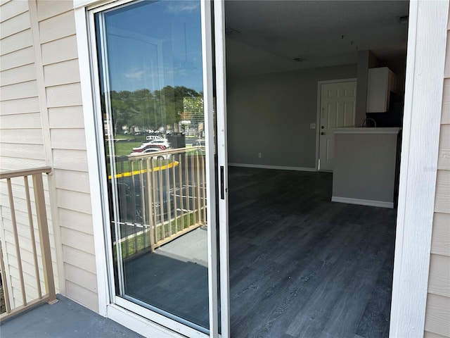 652 Roaring Dr Unit 234, Altamonte Springs, FL 32714 - property entrance with a balcony