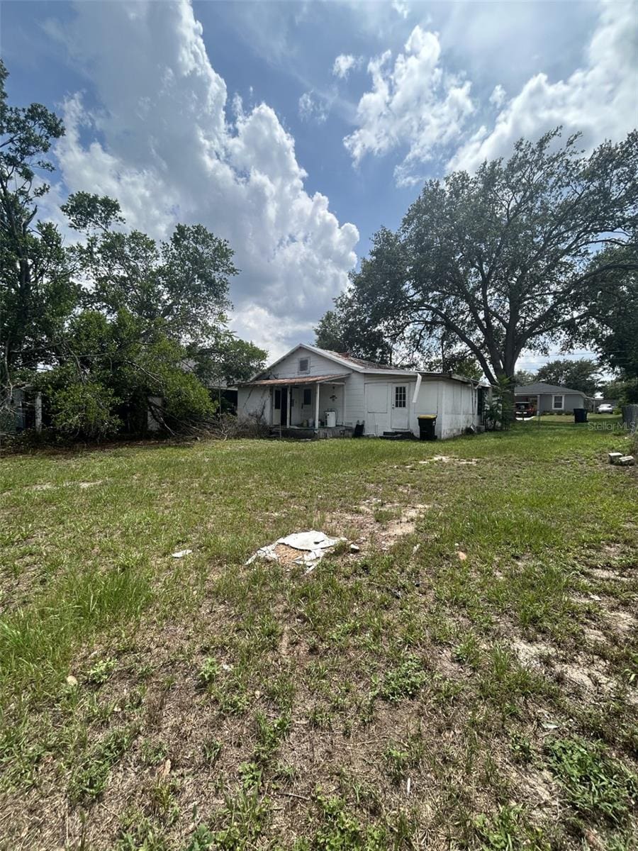509 Lemon St, Auburndale, FL 33823 - view of grassy yard