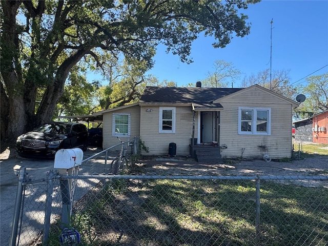 1500 43rd St, Orlando, FL 32839 - view of bungalow-style house