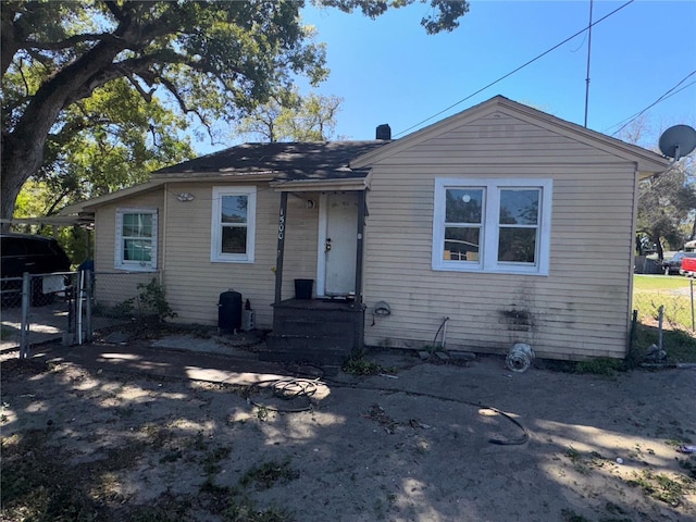 1500 43rd St, Orlando, FL 32839 - bungalow featuring a gate