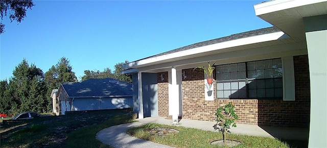 943 Millenbeck Ave, Deltona, FL 32725 - property entrance featuring brick siding