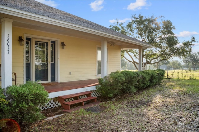 16017 Johns Lake Rd, Clermont, FL 34711 - doorway to property with a shingled roof