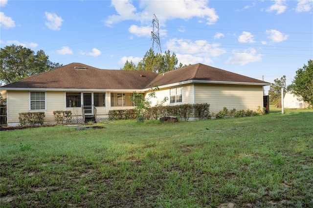 16017 Johns Lake Rd, Clermont, FL 34711 - back of property featuring a yard