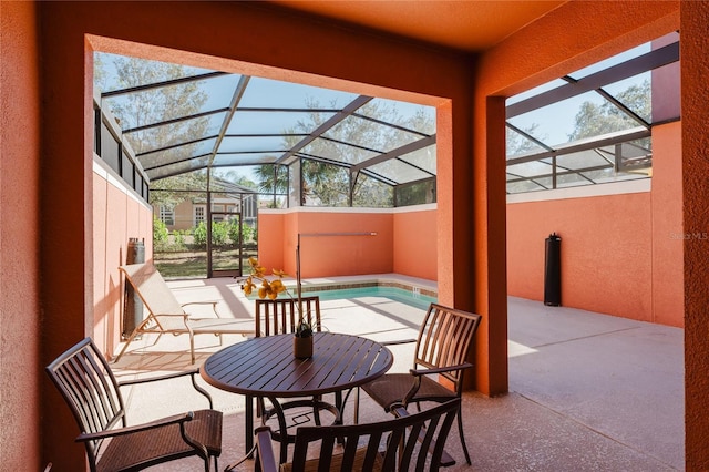 2923 Banana Palm Dr, Kissimmee, FL 34747 - view of patio featuring a lanai and an outdoor pool