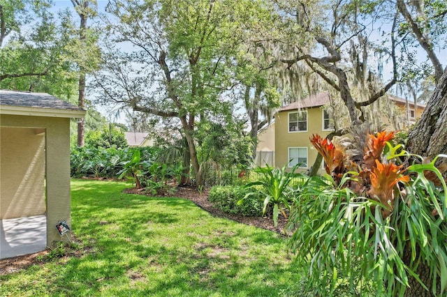 1354 Dutch Elm Dr, Altamonte Springs, FL 32714 - view of grassy yard