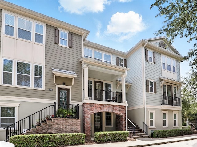 439 Windmill Palm Cir, Altamonte Springs, FL 32701 - townhome / multi-family property with stairs