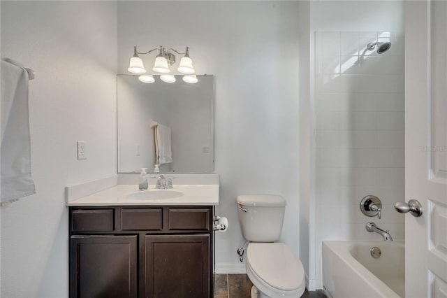 921 Costa Mesa Ln, Kissimmee, FL 34744 - bathroom with vanity, toilet, and bathtub / shower combination